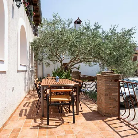 Apartment Big Near The Sea In Rovinj